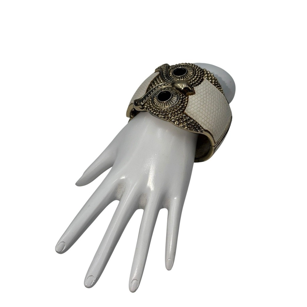 Vintage Gold Tone Faux White Leather Rhinestone Eye Owl Hinged Clamper Bracelet